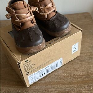 Sperry Brown Outdoor Boots for Rugged Adventures